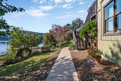 Exceptional Lakefront Home on Lake Dartmoor! Located on the on Heatherhurst Golf Course in Tennessee - for sale on GolfHomes.com, golf home, golf lot