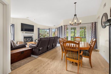 Welcome to this light and bright 2nd-floor end unit in the on The Golf Club of Illinois in Illinois - for sale on GolfHomes.com, golf home, golf lot
