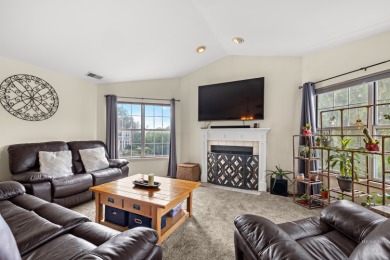 Welcome to this light and bright 2nd-floor end unit in the on The Golf Club of Illinois in Illinois - for sale on GolfHomes.com, golf home, golf lot