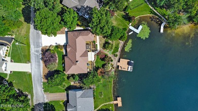 Exceptional Lakefront Home on Lake Dartmoor! Located on the on Heatherhurst Golf Course in Tennessee - for sale on GolfHomes.com, golf home, golf lot