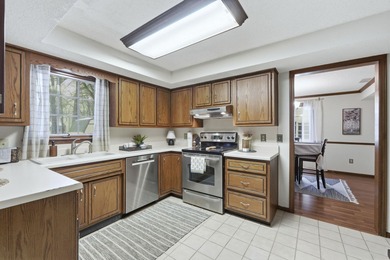 *Contingent accepting back up offers*Heads up--this is one of on Arlington Park Association in Indiana - for sale on GolfHomes.com, golf home, golf lot