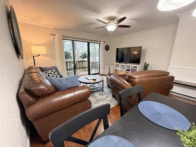Super cute & clean condo across from the pickleball/tennis on Mountain Ranch Golf Club in Arkansas - for sale on GolfHomes.com, golf home, golf lot
