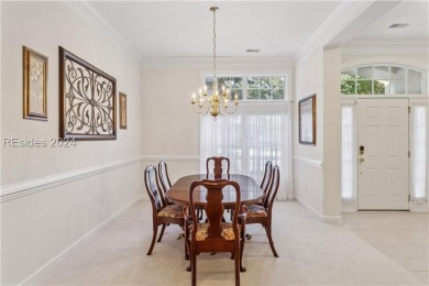 Charming 3 BD single-family home is located on a quiet on Belfair Golf Club in South Carolina - for sale on GolfHomes.com, golf home, golf lot
