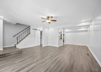 Welcome to this freshly renovated 2 bedroom, 1 full and 2 half on Village Greens of Woodridge Golf Course in Illinois - for sale on GolfHomes.com, golf home, golf lot