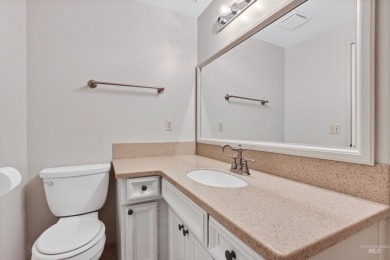 Welcome to Your Dream Townhome in Eagle, Idaho Nestled in the on Eagle Hills Golf Course in Idaho - for sale on GolfHomes.com, golf home, golf lot