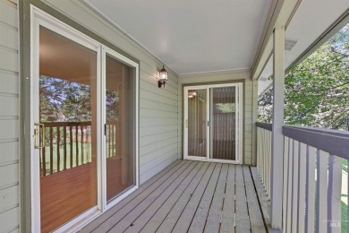 Welcome to Your Dream Townhome in Eagle, Idaho Nestled in the on Eagle Hills Golf Course in Idaho - for sale on GolfHomes.com, golf home, golf lot