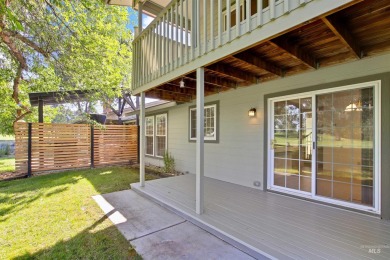Welcome to Your Dream Townhome in Eagle, Idaho Nestled in the on Eagle Hills Golf Course in Idaho - for sale on GolfHomes.com, golf home, golf lot