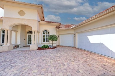 one of the highly sought after estate homes (38) withing gated on Hobe Sound Golf Club in Florida - for sale on GolfHomes.com, golf home, golf lot