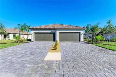 Exquisite Florida Resort Living in Lorraine Lakes. Discover on Lakewood National Golf Club in Florida - for sale on GolfHomes.com, golf home, golf lot