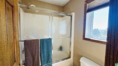 Beautiful 3-bedroom home in Hinton, IA located right on the golf on Deer Run Golf Course in Iowa - for sale on GolfHomes.com, golf home, golf lot