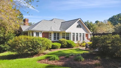 This elegant 3-bedroom/3 bath home plus Carolina Room & Bonus on Wachesaw Plantation Club in South Carolina - for sale on GolfHomes.com, golf home, golf lot