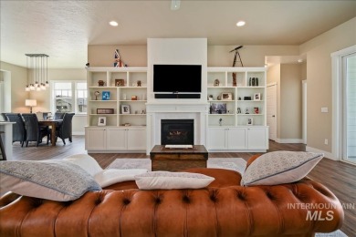 This immaculate single level home is located in a quiet on SpurWing Country Club in Idaho - for sale on GolfHomes.com, golf home, golf lot