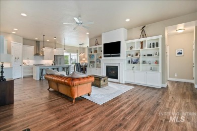 This immaculate single level home is located in a quiet on SpurWing Country Club in Idaho - for sale on GolfHomes.com, golf home, golf lot