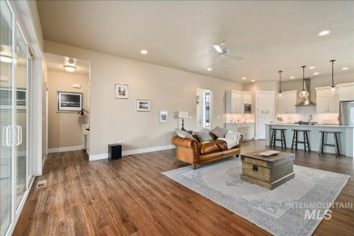 This immaculate single level home is located in a quiet on SpurWing Country Club in Idaho - for sale on GolfHomes.com, golf home, golf lot
