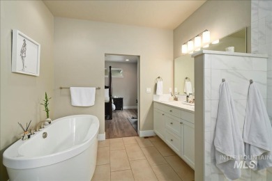 This immaculate single level home is located in a quiet on SpurWing Country Club in Idaho - for sale on GolfHomes.com, golf home, golf lot