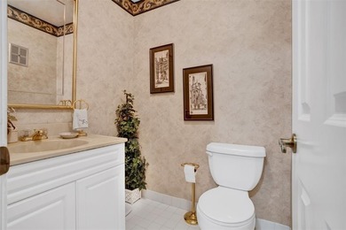 3/2.5 Alhambra Townhome, just under 1900sq ft, waterfront & on Pine Island Ridge Country Club in Florida - for sale on GolfHomes.com, golf home, golf lot