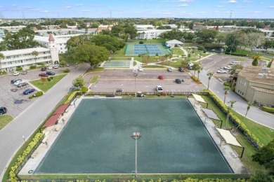 Under contract-accepting backup offers. One or more photo(s) has on On Top Of The World Golf Course in Florida - for sale on GolfHomes.com, golf home, golf lot