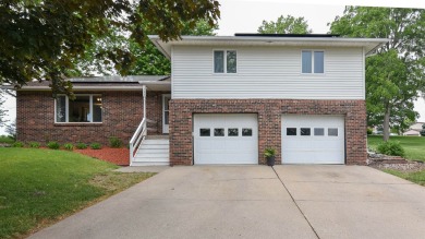 New Price! Spacious multi level home with a fantastic location on Knoll Ridge Country Club in Iowa - for sale on GolfHomes.com, golf home, golf lot