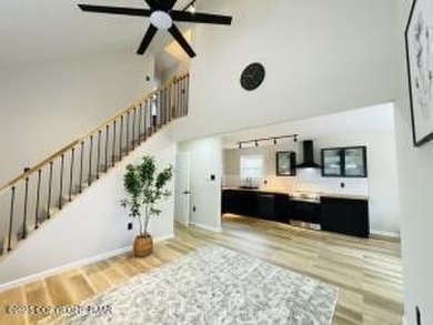**2 LOTS IN 1! ** 0.5 acre! 
FURNISHED!!
SHORT-TERM-RENTALS on Pocono Farms Country Club in Pennsylvania - for sale on GolfHomes.com, golf home, golf lot