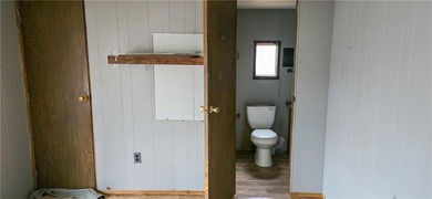 Calling all investors and weekend retreat seekers! If you love on Linn Valley Lakes - Deer Trace Golf Course in Kansas - for sale on GolfHomes.com, golf home, golf lot