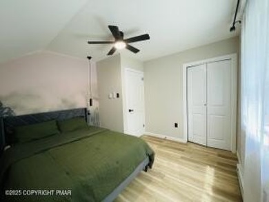**2 LOTS IN 1! ** 0.5 acre! 
FURNISHED!!
SHORT-TERM-RENTALS on Pocono Farms Country Club in Pennsylvania - for sale on GolfHomes.com, golf home, golf lot