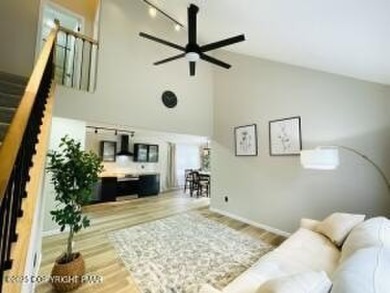 **2 LOTS IN 1! ** 0.5 acre! 
FURNISHED!!
SHORT-TERM-RENTALS on Pocono Farms Country Club in Pennsylvania - for sale on GolfHomes.com, golf home, golf lot