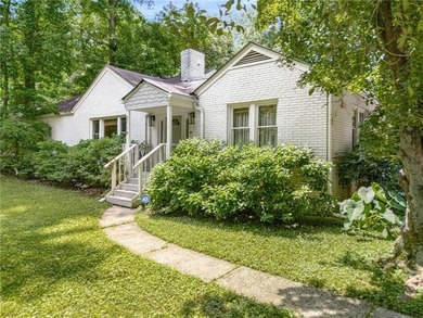 Welcome to the home where dreams come true. This updated 3 bed on Charlie Yates Golf Course in Georgia - for sale on GolfHomes.com, golf home, golf lot