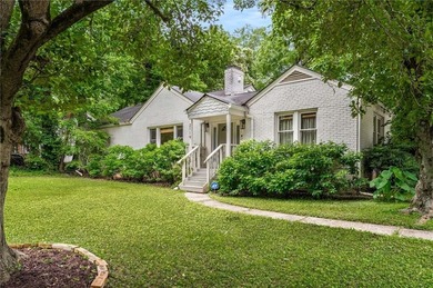 Welcome to the home where dreams come true. This updated 3 bed on Charlie Yates Golf Course in Georgia - for sale on GolfHomes.com, golf home, golf lot