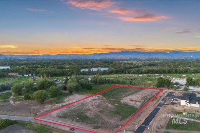 Build your dream estate in a prime equestrian setting in on SpurWing Country Club in Idaho - for sale on GolfHomes.com, golf home, golf lot