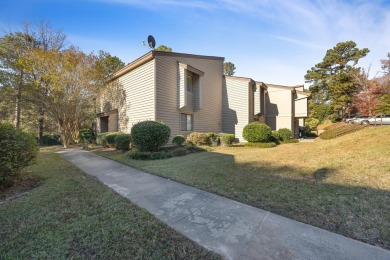 Scenic Golf Course Views

Experience MORE time to play, relax on Houndslake Country Club in South Carolina - for sale on GolfHomes.com, golf home, golf lot