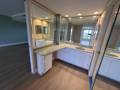 Enjoy breathtaking views of the golf course from your screened on Palm-Aire Country Club and Resort - The Oaks in Florida - for sale on GolfHomes.com, golf home, golf lot