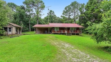 This beautiful 3-bedroom, 2-bathroom home is located in a on Falconhead Resort and Country Club in Oklahoma - for sale on GolfHomes.com, golf home, golf lot