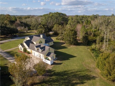 Country Style living in the heart of Horizon / Summerport.  No on West Orange Country Club in Florida - for sale on GolfHomes.com, golf home, golf lot