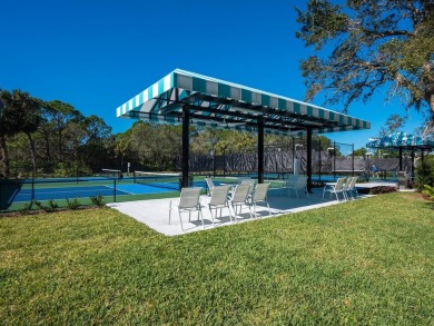 Under contract-accepting backup offers. PUBLIC REMARKS:  This on University Park Country Club in Florida - for sale on GolfHomes.com, golf home, golf lot