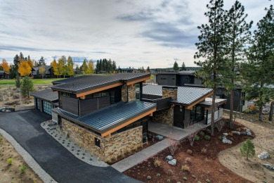 This mountain modern masterpiece by BendTrend Homes fuses on Broken Top Club in Oregon - for sale on GolfHomes.com, golf home, golf lot