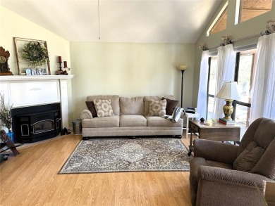 Holly Lake Ranch, Texas - If you are looking for a move in ready on Holly Lake Ranch Golf Club in Texas - for sale on GolfHomes.com, golf home, golf lot