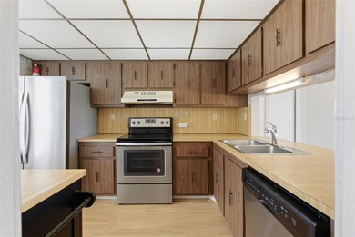 PRICED TO SELL! Whether it's to escape from a cold winter on Isla Del Sol Yacht and Country Club in Florida - for sale on GolfHomes.com, golf home, golf lot