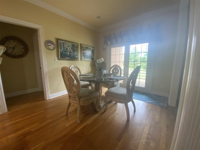 Four bedroom home, with master and 2nd bedroom on main level on CrossWinds Golf Course in Kentucky - for sale on GolfHomes.com, golf home, golf lot