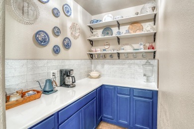 TOTALLY UPDATED HOME IN HORSESHOE BAY! Welcome to this 4 on Slick Rock Golf Course - Horseshoe Bay in Texas - for sale on GolfHomes.com, golf home, golf lot