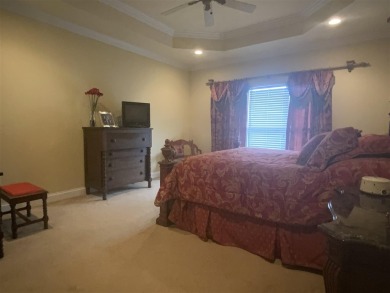 Four bedroom home, with master and 2nd bedroom on main level on CrossWinds Golf Course in Kentucky - for sale on GolfHomes.com, golf home, golf lot