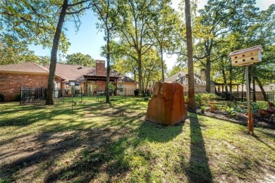 Beautiful home in The Pinnacle Golf Club for under $400,000.00! on Pinnacle Golf and Boat Club in Texas - for sale on GolfHomes.com, golf home, golf lot