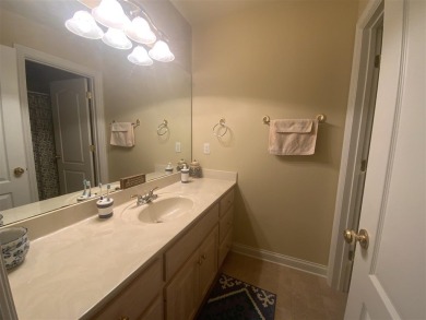 Four bedroom home, with master and 2nd bedroom on main level on CrossWinds Golf Course in Kentucky - for sale on GolfHomes.com, golf home, golf lot