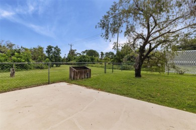 Welcome to your home!  This 2 Bedroom 2 Bath home backs up to a on Venice East Golf Club in Florida - for sale on GolfHomes.com, golf home, golf lot