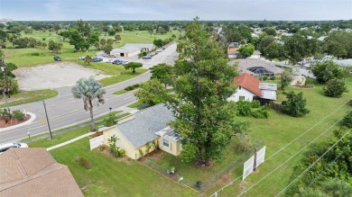 Welcome to your home!  This 2 Bedroom 2 Bath home backs up to a on Venice East Golf Club in Florida - for sale on GolfHomes.com, golf home, golf lot