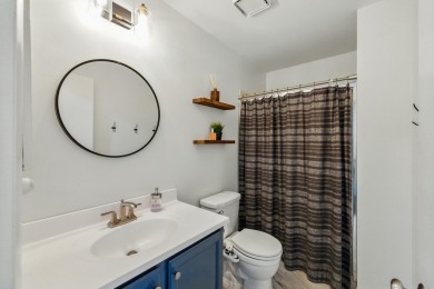 Glendale Lakes-Highly sought after 2 Story townhomes. This home on Glendale Lakes Golf Club in Illinois - for sale on GolfHomes.com, golf home, golf lot
