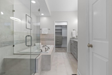 Welcome to this exceptional and exquisitely updated kitchen to on Scioto Reserve Golf and Athletic Club in Ohio - for sale on GolfHomes.com, golf home, golf lot