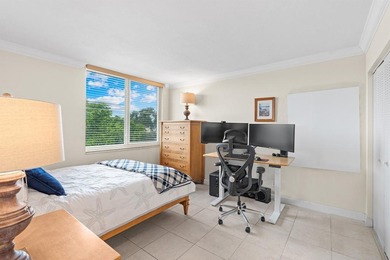 Located in the desirable Pine Island Ridge - Live Oak community on Pine Island Ridge Country Club in Florida - for sale on GolfHomes.com, golf home, golf lot