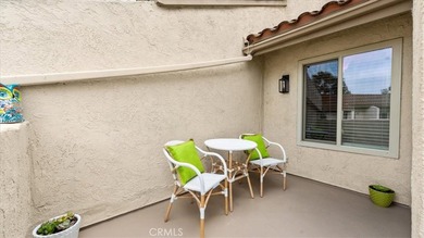 Stunning fully remodeled 3 bedroom, 3 bath townhouse showcasing on Mission Viejo Country Club in California - for sale on GolfHomes.com, golf home, golf lot