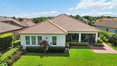 Welcome to your beautifully maintained 4-bedroom, 2.5-bath on Rosedale Golf and Tennis Club in Florida - for sale on GolfHomes.com, golf home, golf lot