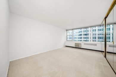 Noticeably large one-bedroom condominium in a luxury on Sydney R. Marovitz Golf Course in Illinois - for sale on GolfHomes.com, golf home, golf lot